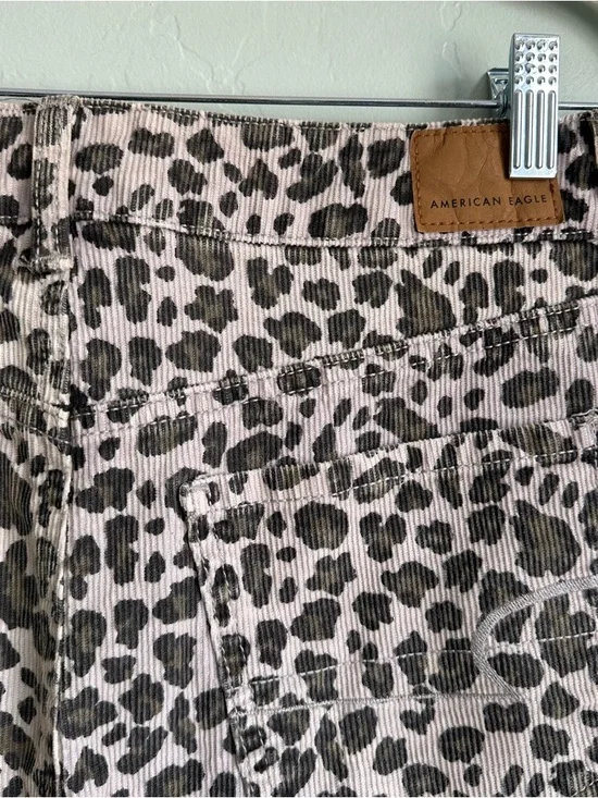American Eagle Women Stretch Corduroy Leopard Animal Print Mini Skirt Size 4 EUC - Picture 4 of 7